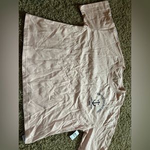 BRAND NEW WITH TAGS!! Pink Disney’s Hilton Head (Disney Vacation Member) shirt